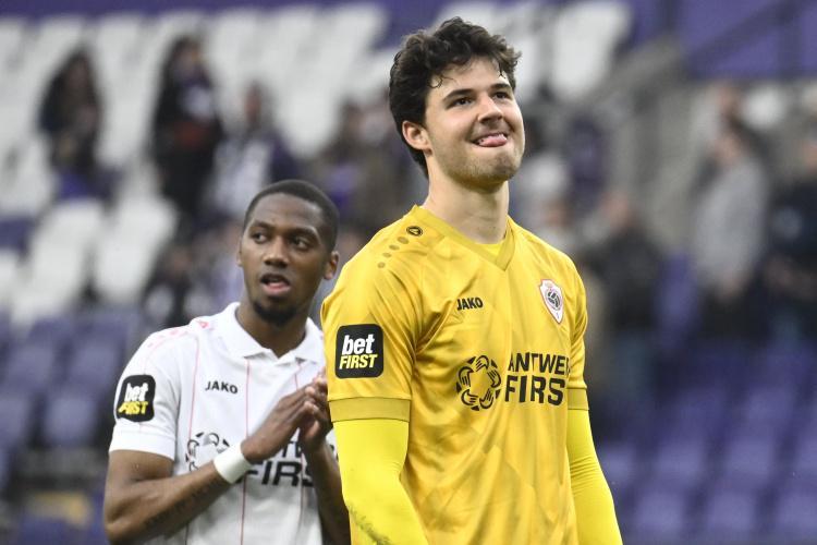 记者：曼联有信心在未来两天内敲定拉门斯的转会